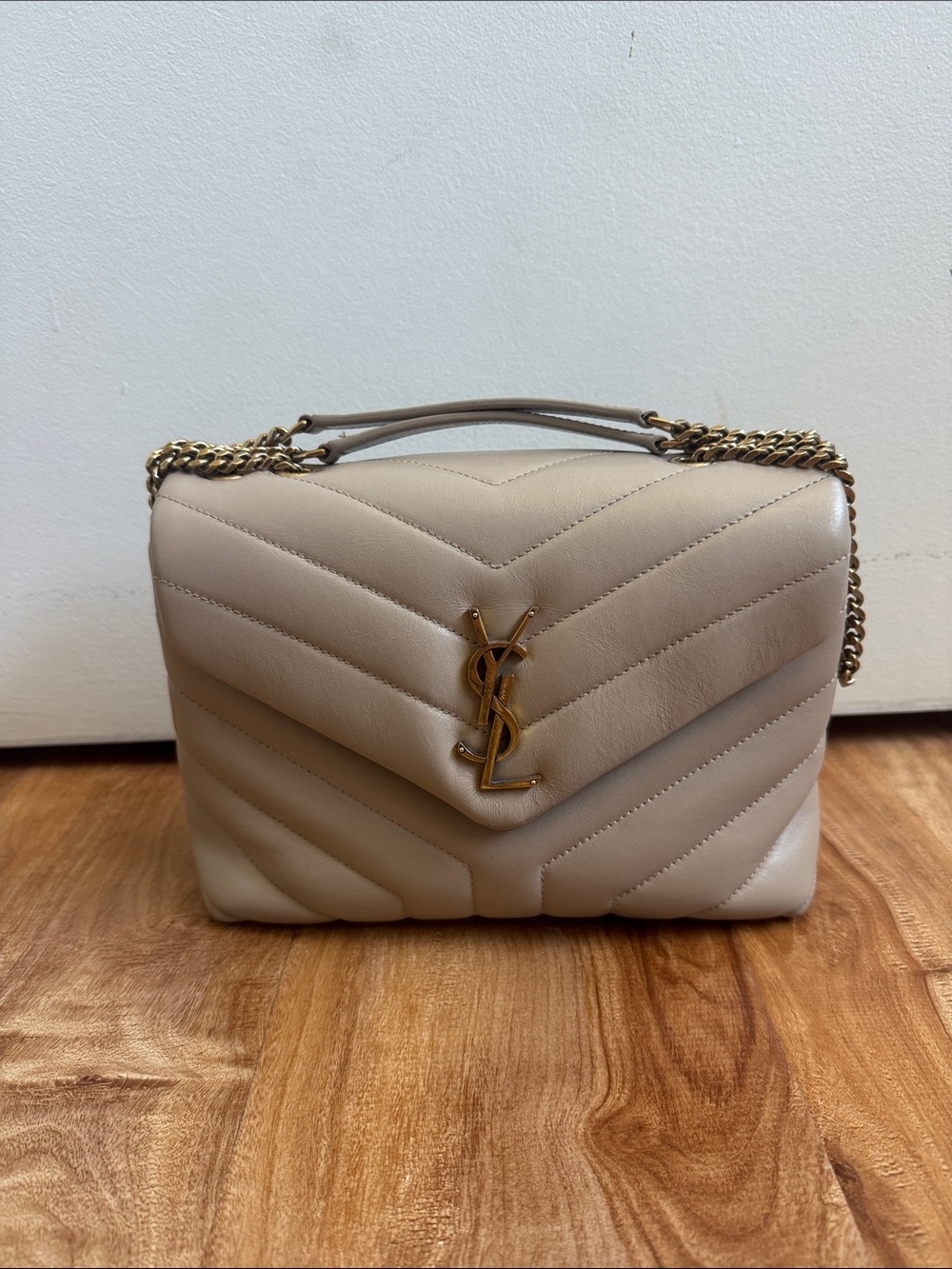 Saint Laurent Beige LOU LOU Quilted Chevron Chain Shoulder Bag - Picture 1 of 7
